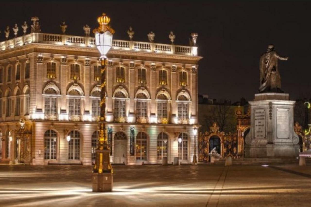 La Duchesse - Loveroom Moonlove Place Stanislas Nancy
